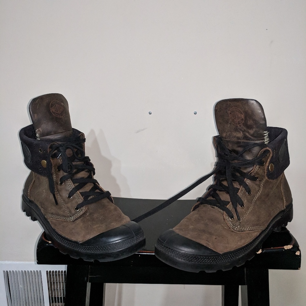 Brown palladium boots